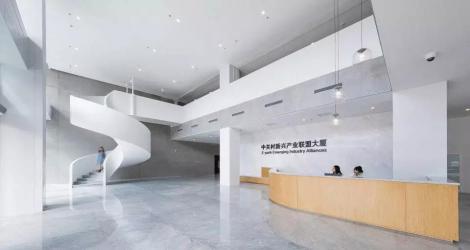 成都海倫天麓銷售中心，東方優(yōu)雅與現(xiàn)代融合的空間縮影！